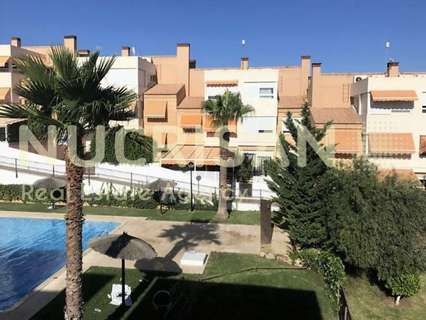 Villa en alquiler en Alicante
