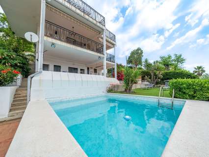 Villa en venta en Santa Susanna