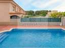 Casa en venta en L'Escala, rebajada