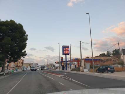 Parcela rústica en venta en Petrer