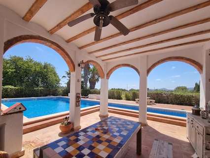 Chalet en venta en Montbrió del Camp