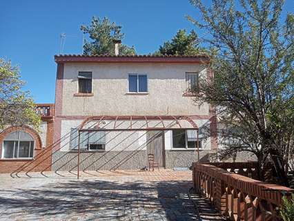 Villa en venta en Teruel, rebajada