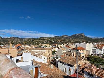 Casa en venta en Chelva