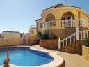 Villa en venta en Santa Pola zona Gran Alacant rebajada