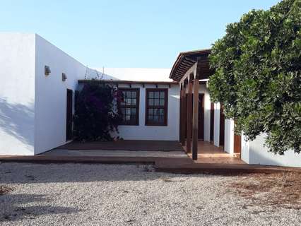 Villa en venta en Puerto del Rosario, rebajada