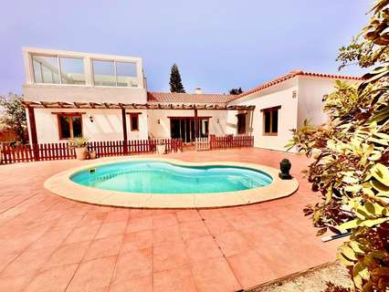 Villa en venta en La Oliva rebajada