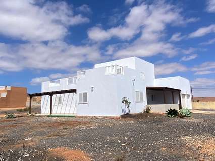 Villa en venta en Antigua rebajada