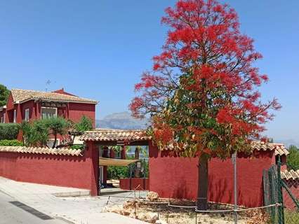 Villa en venta en La Nucía, rebajada