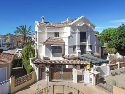 Villa en venta en Isla Cristina