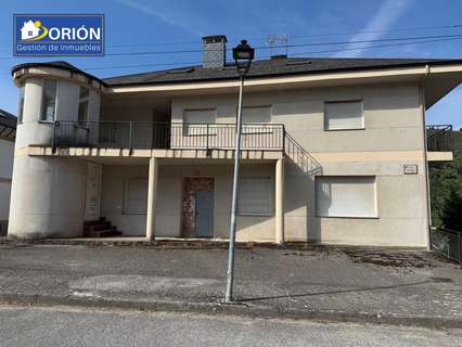 Chalet en venta en Villafranca del Bierzo