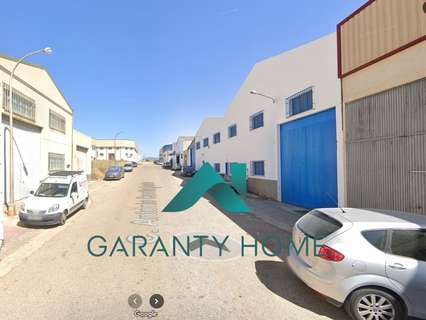 Nave industrial en venta en Lucena