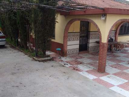 Villa en venta en Jaén, rebajada