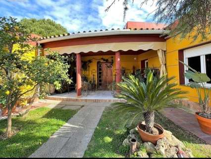 Villa en venta en Palomares del Río, rebajada