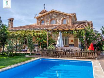 Chalet en venta en La Zubia