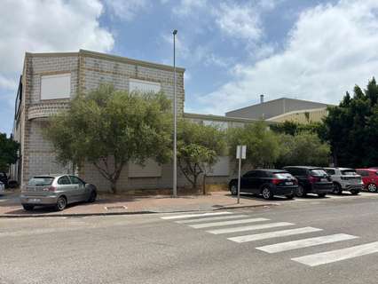 Nave industrial en venta en Los Barrios
