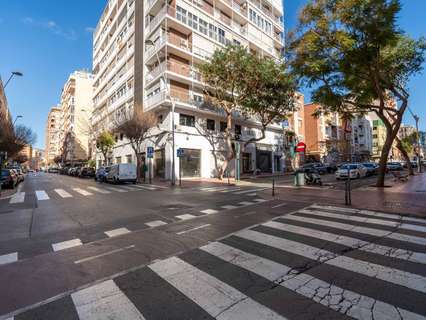 Local comercial en venta en Almería