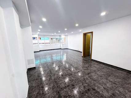 Local comercial en venta en Badalona