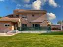 Chalet en venta en Zuera