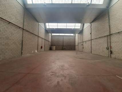 Nave industrial en venta en Dos Hermanas