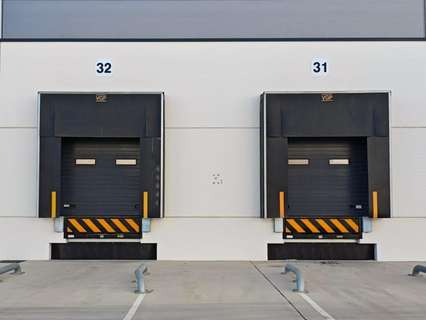 Nave industrial en alquiler en Dos Hermanas