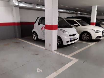 Plaza de parking en venta en Figueres, rebajada