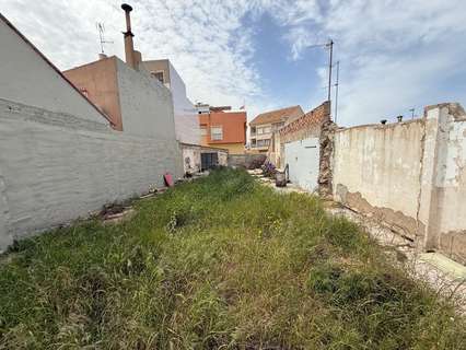 Parcela urbana en venta en Los Alcázares