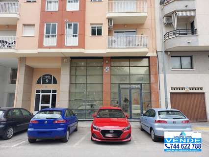 Local comercial en venta en Oliva