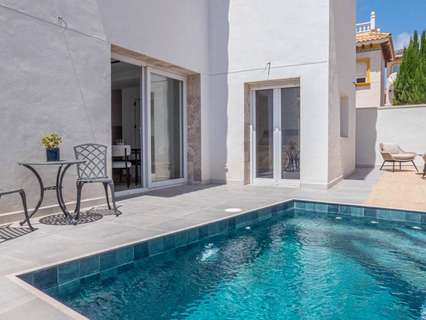 Villa en venta en Orihuela La Zenia