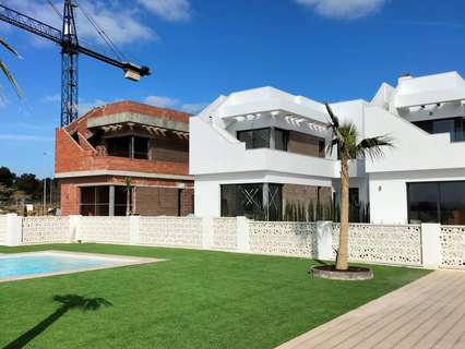 Villa en venta en Pilar de la Horadada