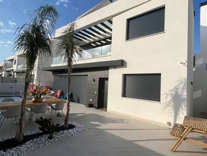 Villa en venta en Algorfa zona Alicante
