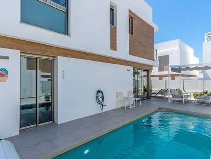 Villa en venta en Orihuela zona Orihuela-Costa rebajada