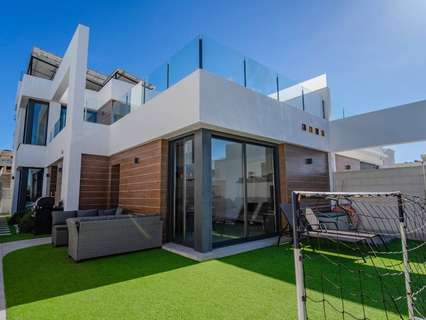 Casa en venta en Benijófar zona Alicante