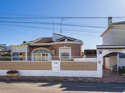 Villa en venta en Torrevieja zona Urbanización San Luis
