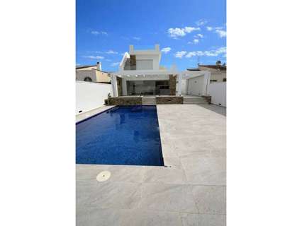 Villa en venta en Torrevieja zona La Siesta