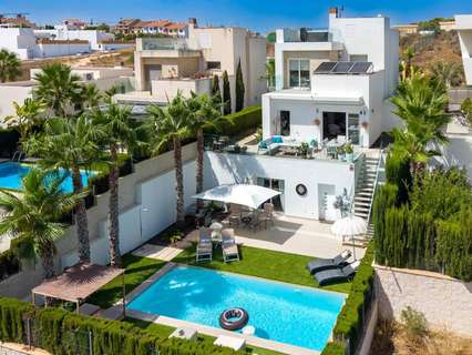 Villa en venta en Benijófar zona Alicante