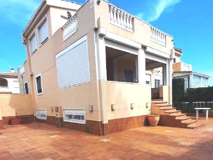 Villa en venta en Torrevieja La Mata