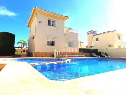 Villa en venta en Orihuela La Zenia