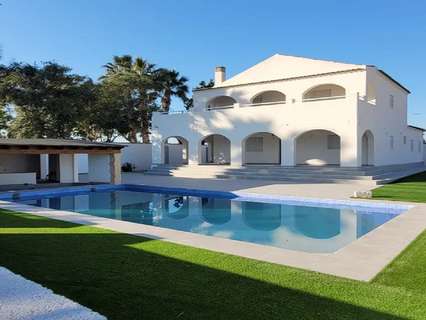 Villa en venta en Catral