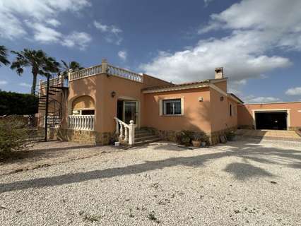 Villa en venta en Catral