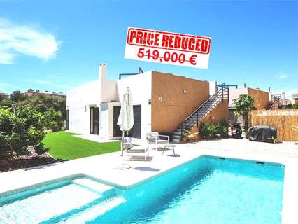 Villa en venta en Orihuela zona La Zenia rebajada