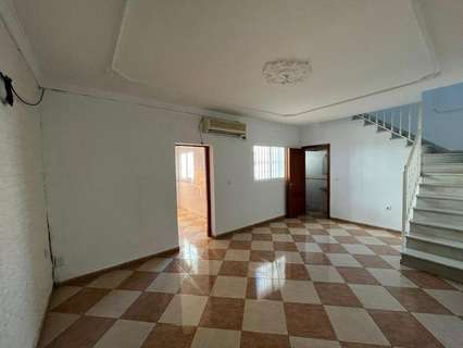 Casa en venta en Orihuela zona Villamartín, rebajada