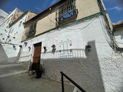 Casa en venta en Jaén, rebajada