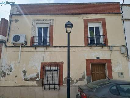 Casa en venta en Guadalcázar, rebajada