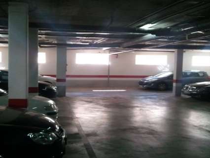 Plaza de parking en venta en Sevilla, rebajada