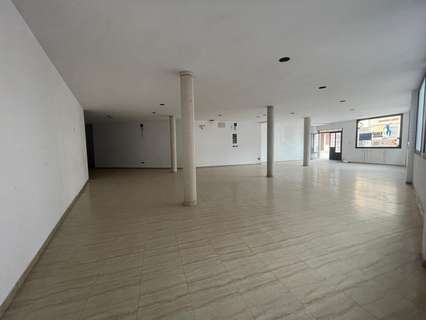 Local comercial en venta en Linares