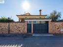 Chalet en venta en La Zubia rebajado