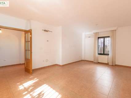 Casa en venta en La Zubia