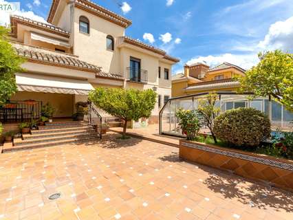 Chalet en venta en Ogíjares
