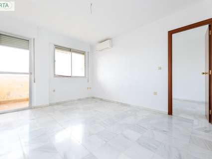 Piso en venta en Cenes de la Vega rebajado