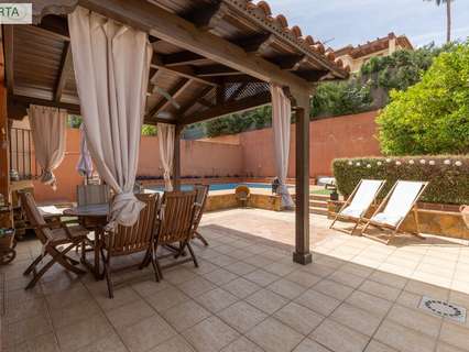 Chalet en venta en La Zubia